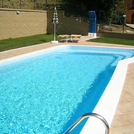 Sleeps 4 Pool Air Con Wifi Montecarotto