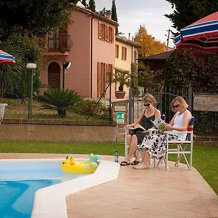 Sleeps 4 Pool Air Con Wifi * Montecarotto